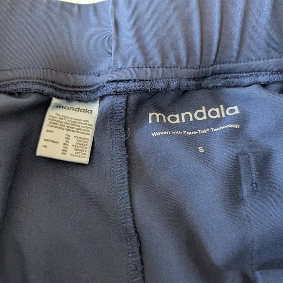 Mandala Scrubs set, Navy Blue, size Small - Picture 4 of 4